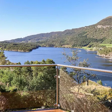 4 Bedroom Stunning In Hebnes