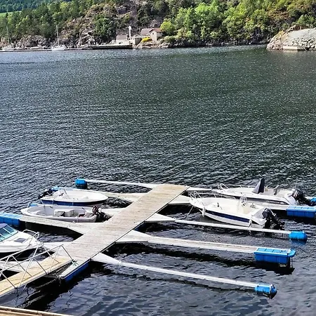 Dom wakacyjny Beautiful In With Kitchen